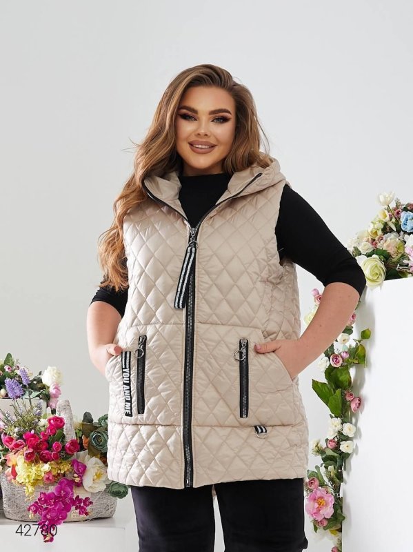 Жіночий стьобаний жилет 42780 бежевий  фото 3 фото 4